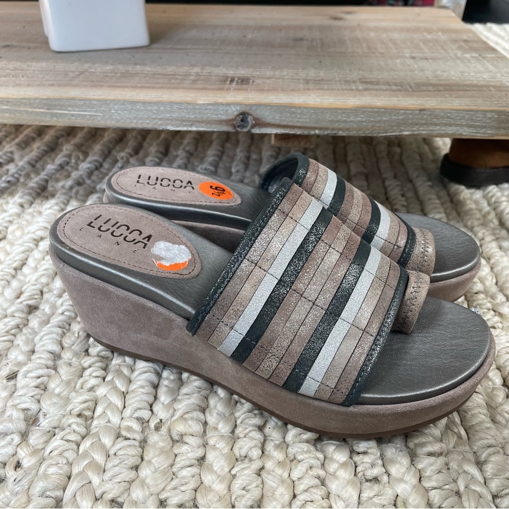 Lucca Leanore Platform Chunky Sandals Striped Size 9.5